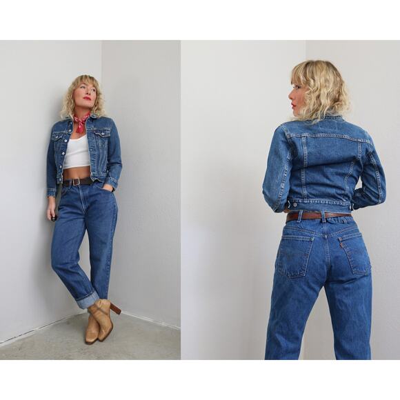 1970's Vintage Levi's Dark Wash Straight Leg Jeans ~ Women's MD LG 32" 33" Waist - Picture 1 of 10